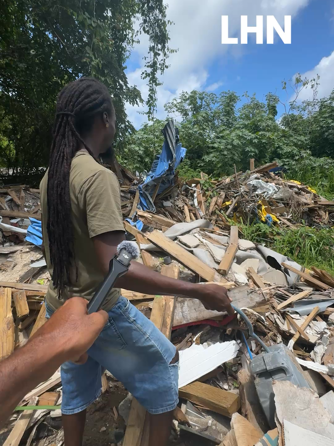 , Tiktok (décharge sauvage): Des débris du Kabana Beach ont été retrouvés dans une décharge sauvage à Beaupo