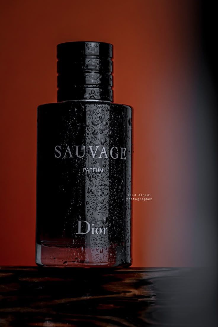 , dépôts sauvages; Unleash Bold Confidence – Shop Dior Sauvage Cologne for Men Now!