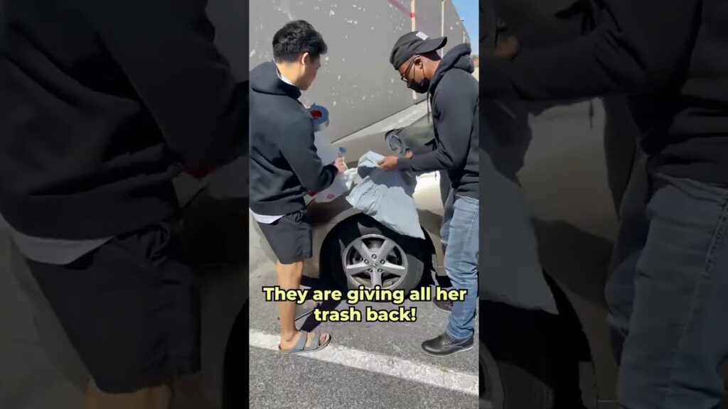 , (vertido illegal): Déversement illégal : un karma immédiat ! 🚮 #KarmaHits #Déversementillégal #Revanche
#Shorts